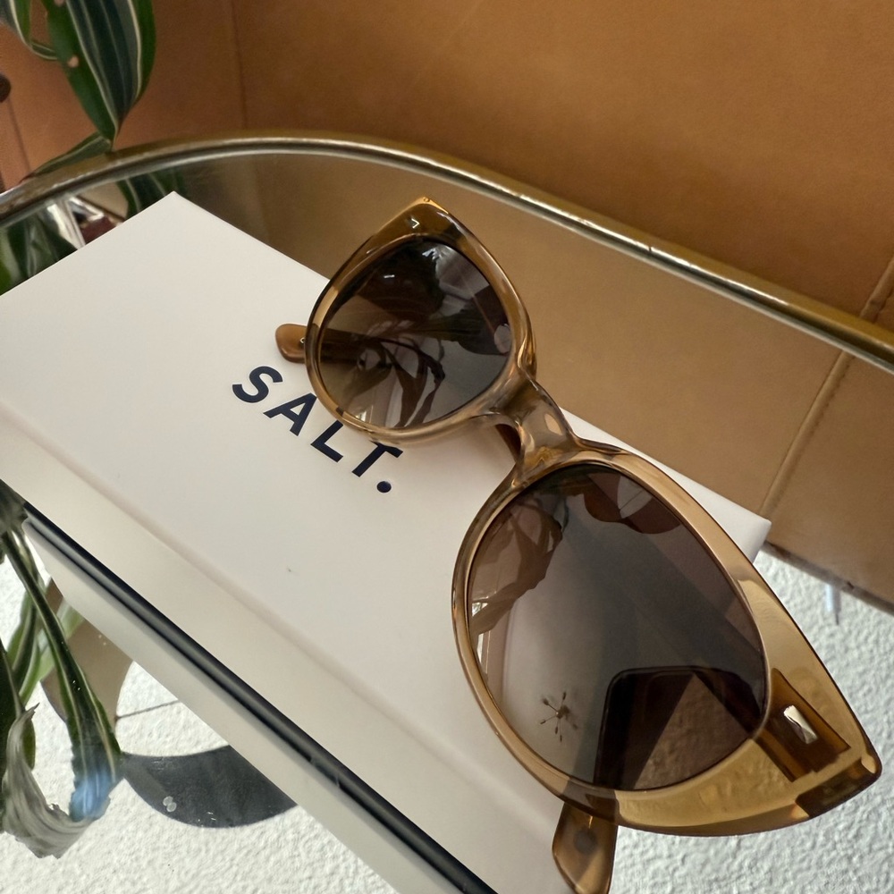 Salt optics sunglasses. NWT Handcrafted in Japan.